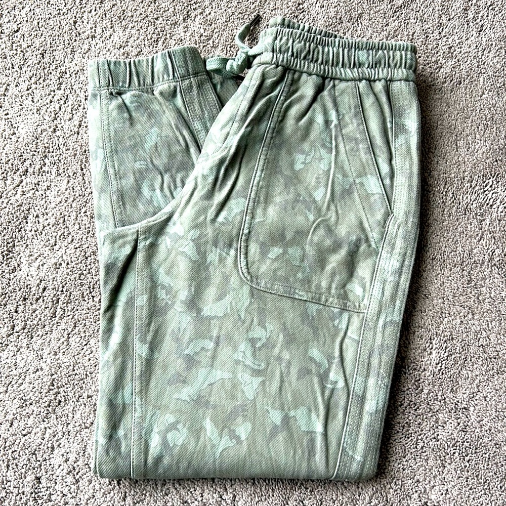 Athleta Camo Joggers